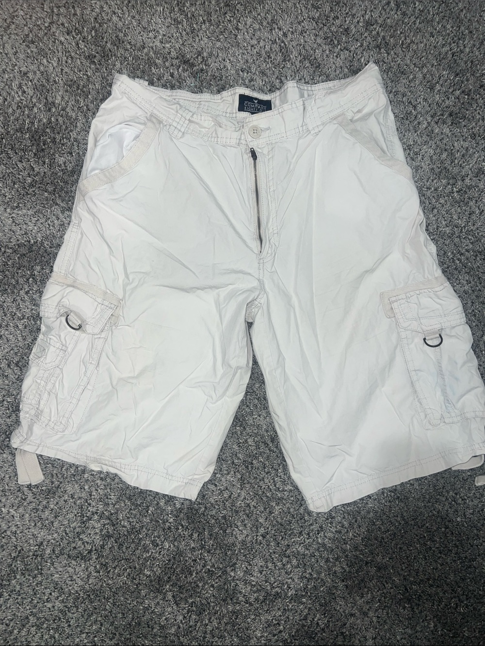 Men's off-white Cargo Shorts with Utility Pockets